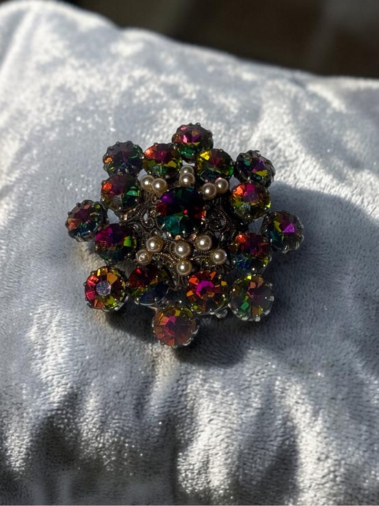 Jewelry - Vintage Aurora Borealis Rainbow Rhinestone Floral Brooch Gold Tone Statement Pin